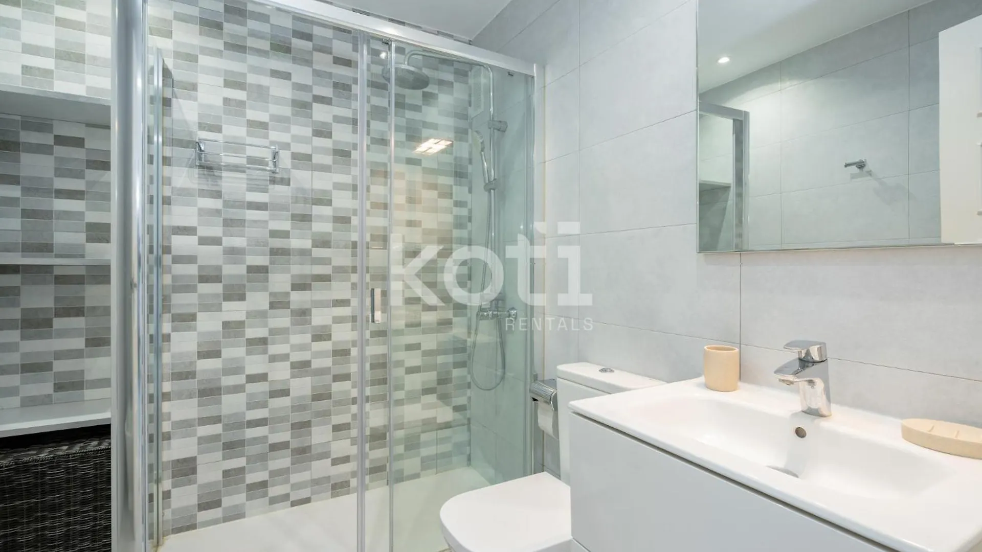 아파트 Koti Rentals - Astigi 2 푸엔히롤라 스페인