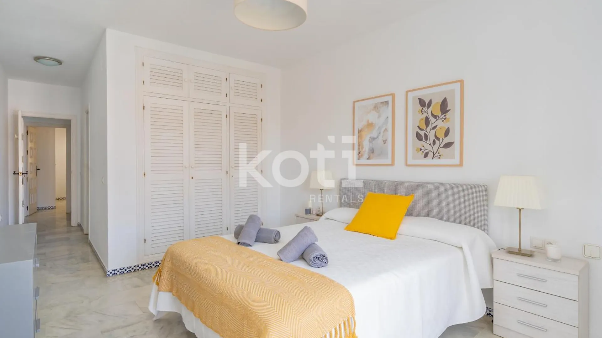 Koti Rentals - Astigi 2 푸엔히롤라 아파트